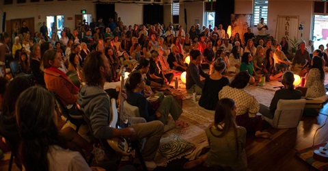 Kirtan_Yoga.jpg